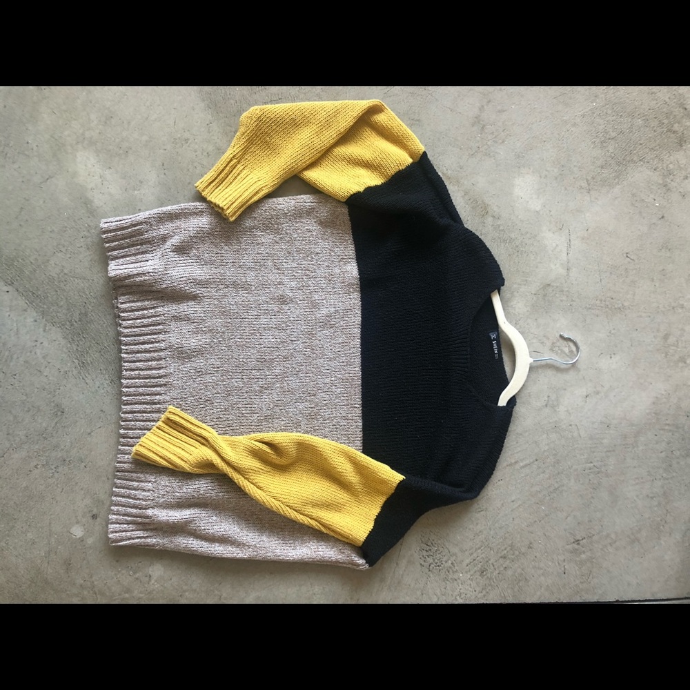 Oversized colorblock sweater